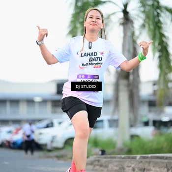 Runner Photo 7903496