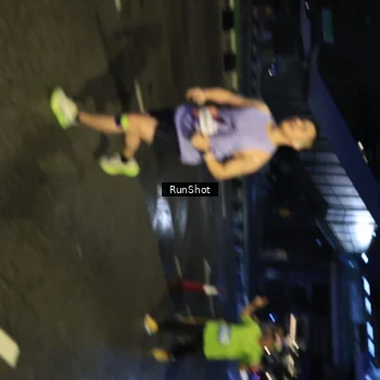 Runner Photo 7903498