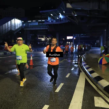 Runner Photo 7903516