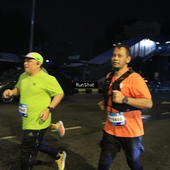 Runner Photo 7903560