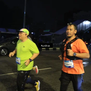 Runner Photo 7903562