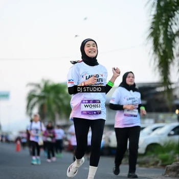 Runner Photo 7903563