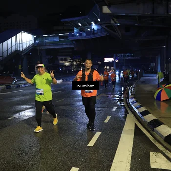 Runner Photo 7903565
