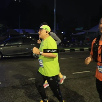 Runner Photo 7903570