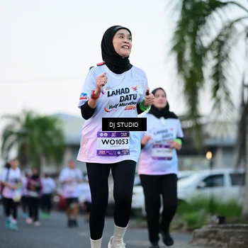 Runner Photo 7903575
