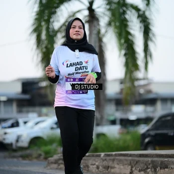 Runner Photo 7903581
