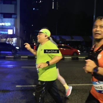 Runner Photo 7903590