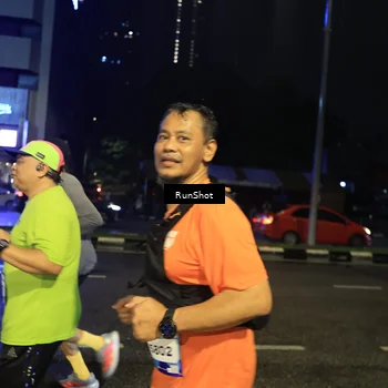 Runner Photo 7903599