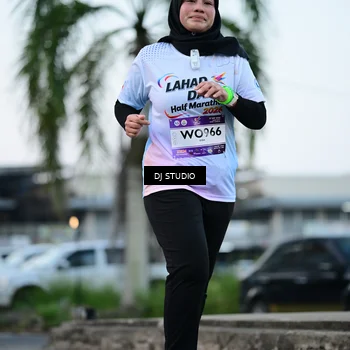 Runner Photo 7903604
