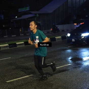 Runner Photo 7903610