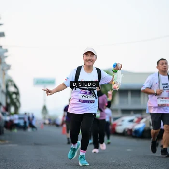 Runner Photo 7903625