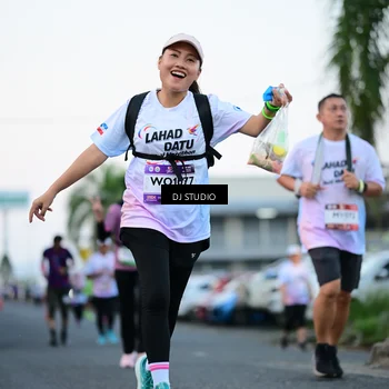 Runner Photo 7903634