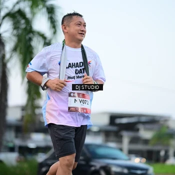 Runner Photo 7903645