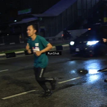 Runner Photo 7903655