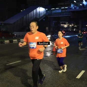 Runner Photo 7903664