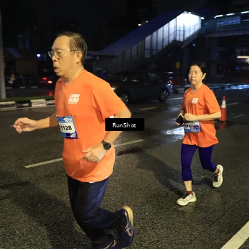 Runner Photo 7903672