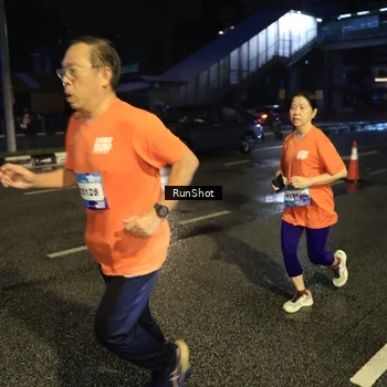 Runner Photo 7903674
