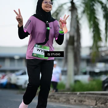 Runner Photo 7903679