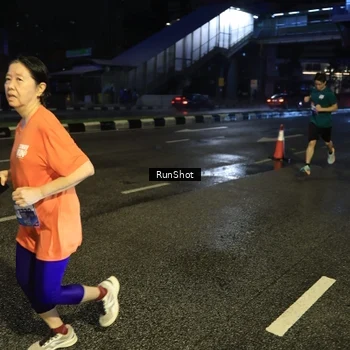 Runner Photo 7903685