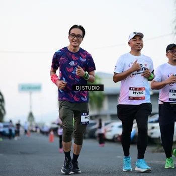 Runner Photo 7903687