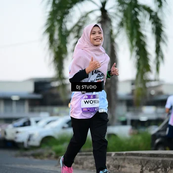 Runner Photo 7903731