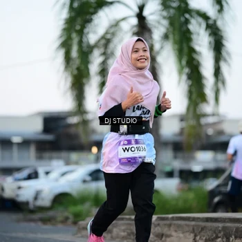 Runner Photo 7903736