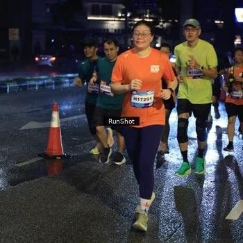Runner Photo 7903737