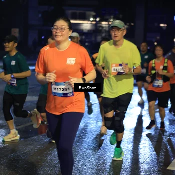 Runner Photo 7903748