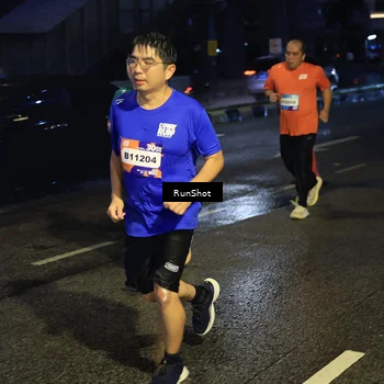 Runner Photo 7903749