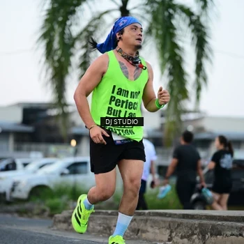 Runner Photo 7903753