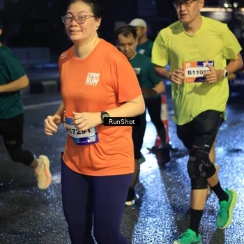 Runner Photo 7903759