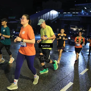 Runner Photo 7903764