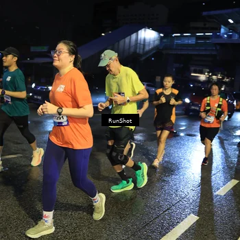 Runner Photo 7903765