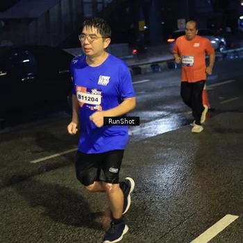 Runner Photo 7903773