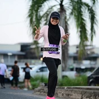 Runner Photo 7903775