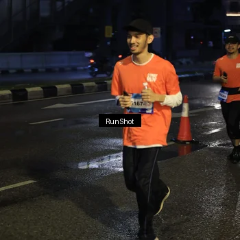 Runner Photo 7903790