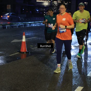 Runner Photo 7903792