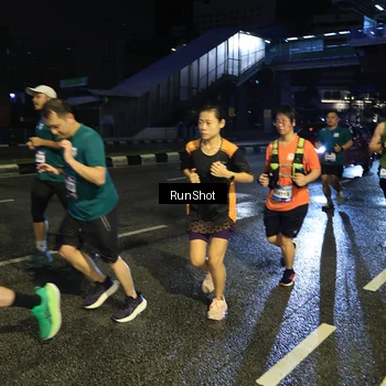 Runner Photo 7903795