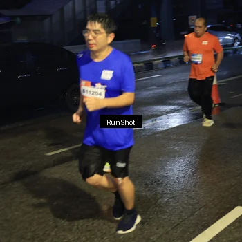 Runner Photo 7903797