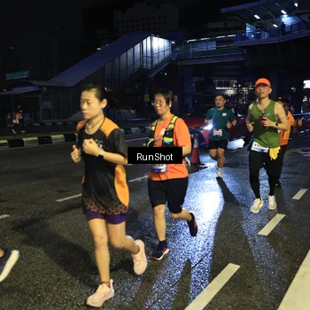 Runner Photo 7903798