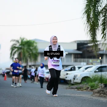 Runner Photo 7903805