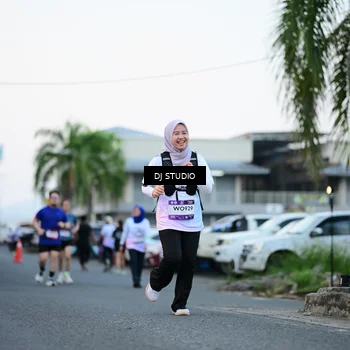 Runner Photo 7903810