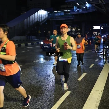 Runner Photo 7903811