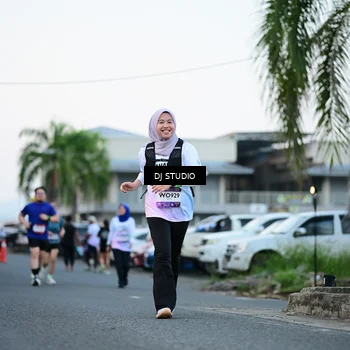 Runner Photo 7903812