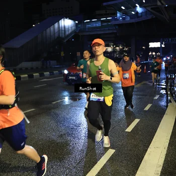 Runner Photo 7903813