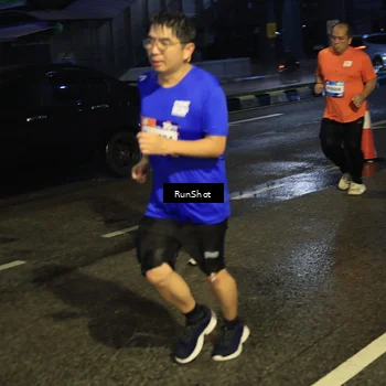 Runner Photo 7903815