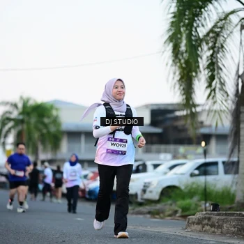 Runner Photo 7903817