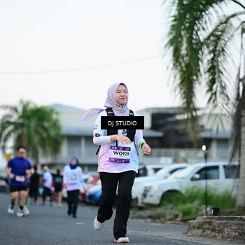 Runner Photo 7903818