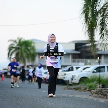 Runner Photo 7903822