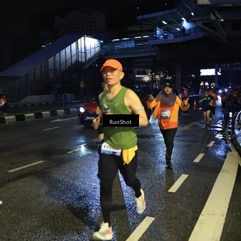 Runner Photo 7903824